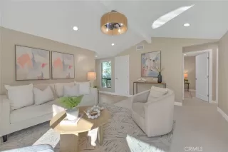 Photo #5: CV24202553 Listing 