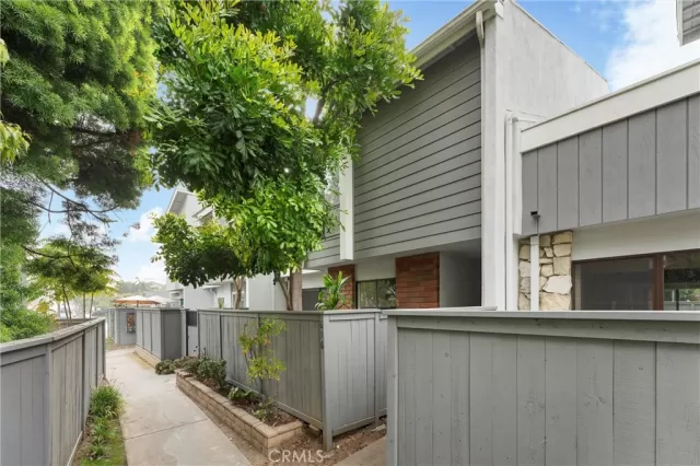 MLS: CV24209705 Condo For Sale