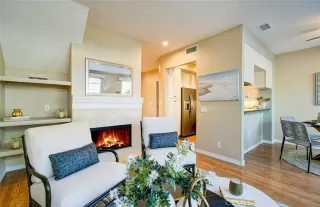 Photo #5: CV24212675 Listing 