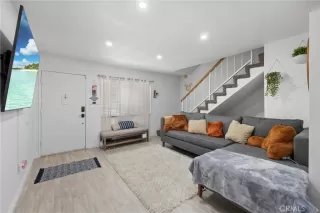 Photo #5: CV24223402 Listing 