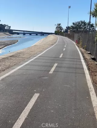 Photo #2: CV24226430 Listing 