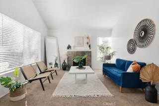 Photo #3: CV24232922 Listing 