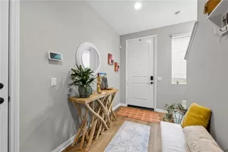 Photo #3: CV25013768 Listing 