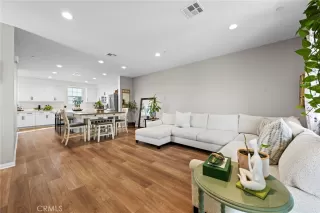 Photo #5: CV25013768 Listing 