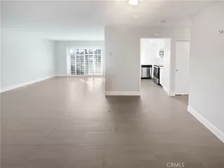 Photo #2: CV25022123 Listing 