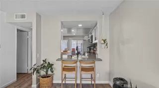 Photo #5: CV25027078 Listing 