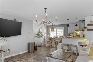 Photo #3: CV25041374 Listing 