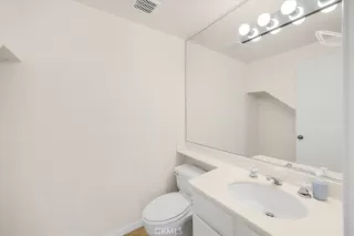 Photo #4: CV25045258 Listing 