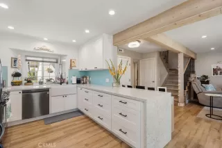 Photo #2: CV25054586 Listing