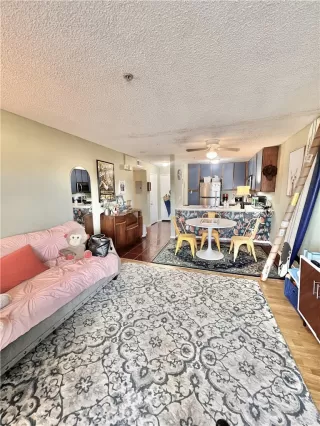 Photo #3: CV25059184 Listing