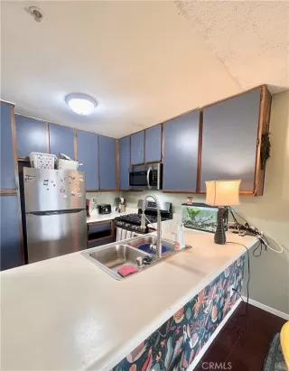 Photo #4: CV25059184 Listing