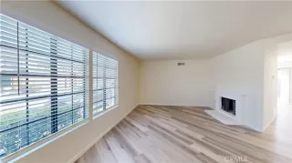 Photo #6: CV25066112 Listing