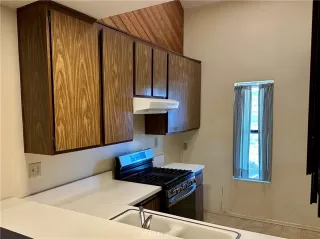 Photo #4: CV25072279 Listing 