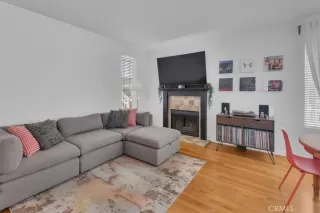 Photo #6: CV25078126 Listing 