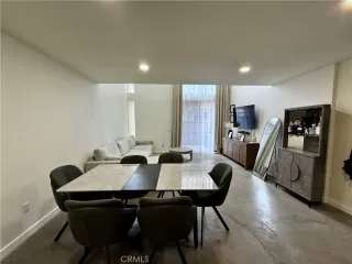 Photo #3: CV25086472 Listing 