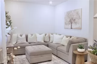 Photo #2: CV25087111 Listing