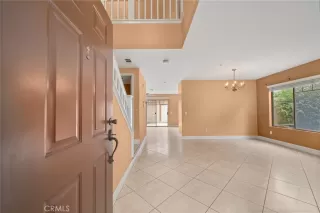 Photo #1: CV25093007 Listing