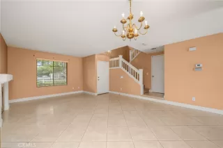 Photo #3: CV25093007 Listing