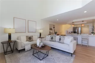 Photo #2: CV25100277 Listing 