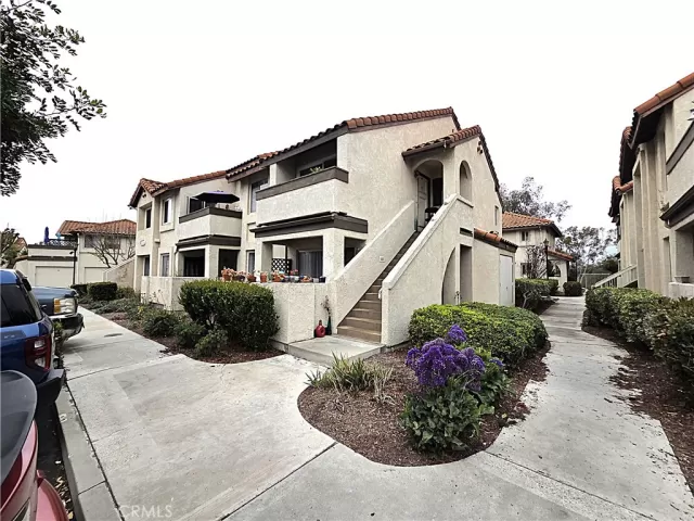 MLS: CV25100898 Condo For Sale