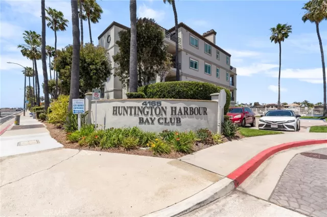 MLS: CV25105682 Condo For Sale