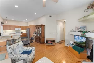 Photo #3: CV25112397 Listing 