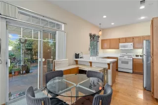 Photo #5: CV25112397 Listing 