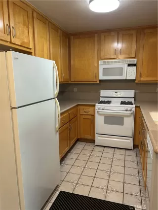 Photo #1: CV25120560 Listing