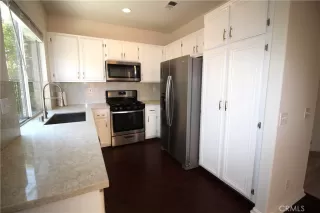 Photo #3: CV25146462 Listing 