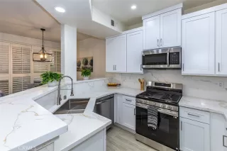 Photo #5: CV25161819 Listing