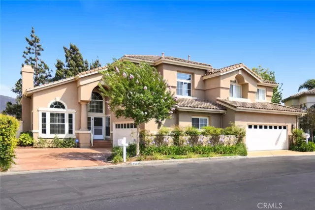 MLS: CV25169544 Condo For Sale