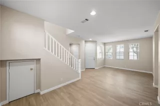 Photo #3: CV25176220 Listing 