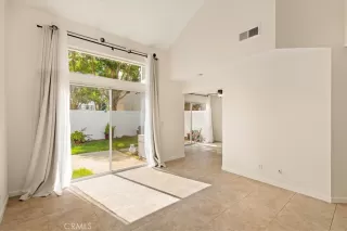 Photo #5: CV25179794 Listing 