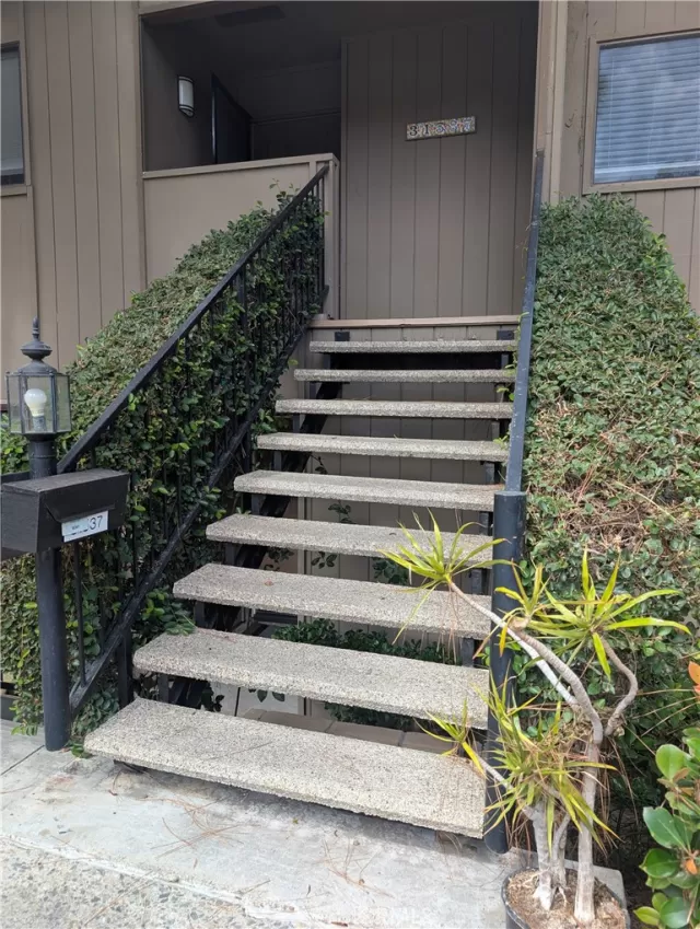 MLS: CV25190110 Condo For Sale