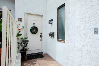 Photo #3: CV25193724 Listing