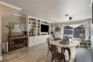 Photo #5: CV25197349 Listing 