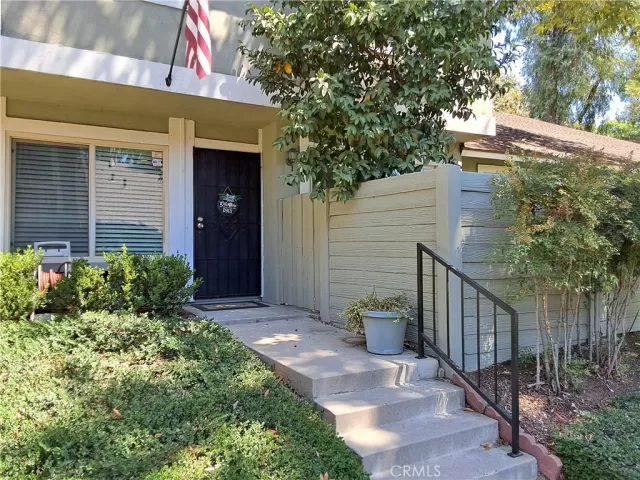 MLS: CV25197902 Condo For Sale