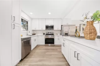 Photo #1: CV25223026 Listing 