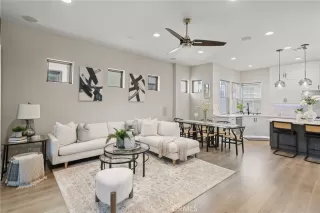 Photo #4: CV25224573 Listing 