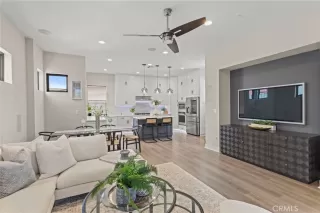 Photo #5: CV25224573 Listing 