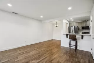 Photo #1: CV25231307 Listing 