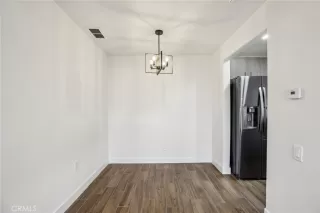 Photo #6: CV25231307 Listing 