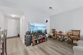 Photo #5: CV25235636 Listing 