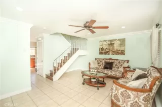 Photo #5: CV25237112 Listing 