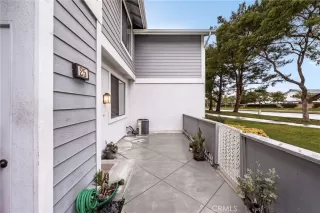 Photo #3: CV25241545 Listing