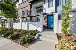 Photo #1: CV25242974 Listing 