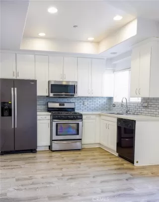 Photo #2: CV25243462 Listing 