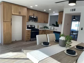 Browse active condo listings in WALNUT VILLAGE