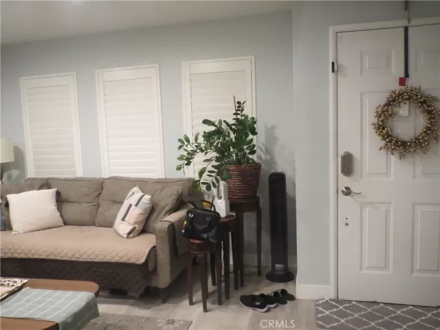 MLS: CV25253428 Condo For Sale