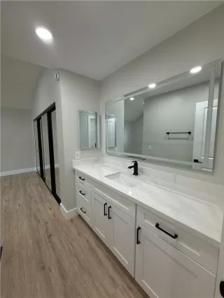 Photo #6: CV25255211 Listing